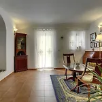 Villa Lucy