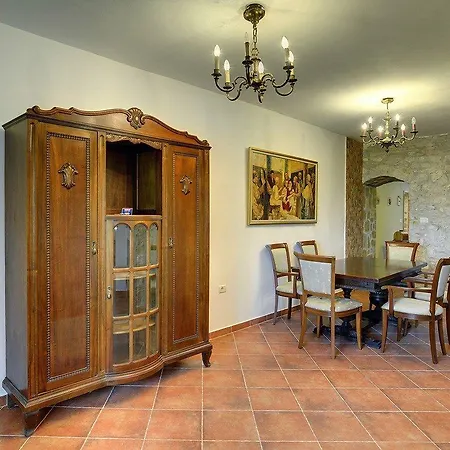 Lucy Holiday home